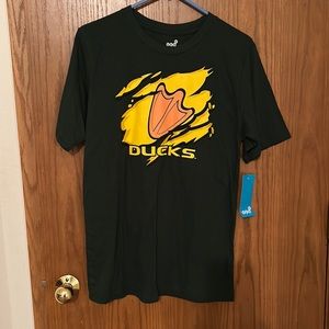 Oregon Ducks t-shirt NWT XL